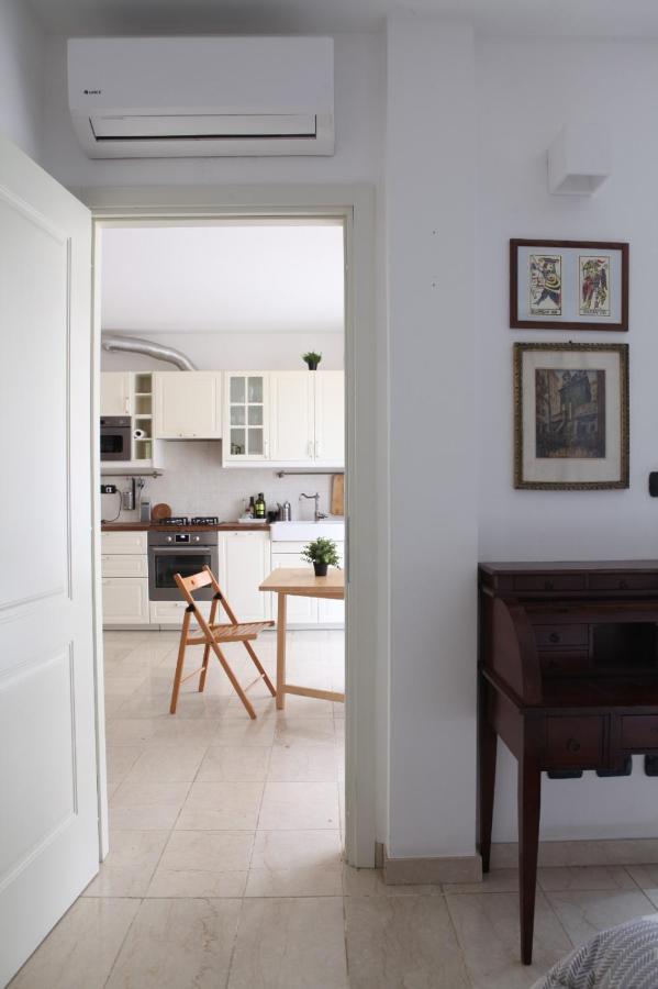 Terrace Apartment Close To Metro Station Milano Ngoại thất bức ảnh