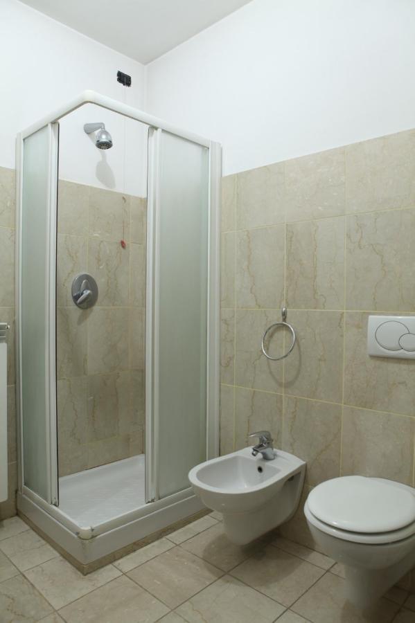 Terrace Apartment Close To Metro Station Milano Ngoại thất bức ảnh