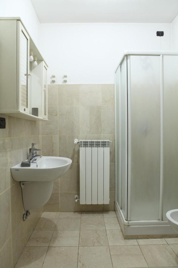 Terrace Apartment Close To Metro Station Milano Ngoại thất bức ảnh